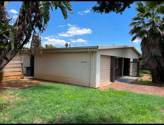 3 BEDROOM HOUSE FOR SALE IN EAST LYNNE